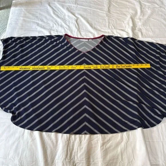 Susan Graver liquid knit blue white red poncho sleeve shirt size 1XL Americana U - Picture 8 of 9